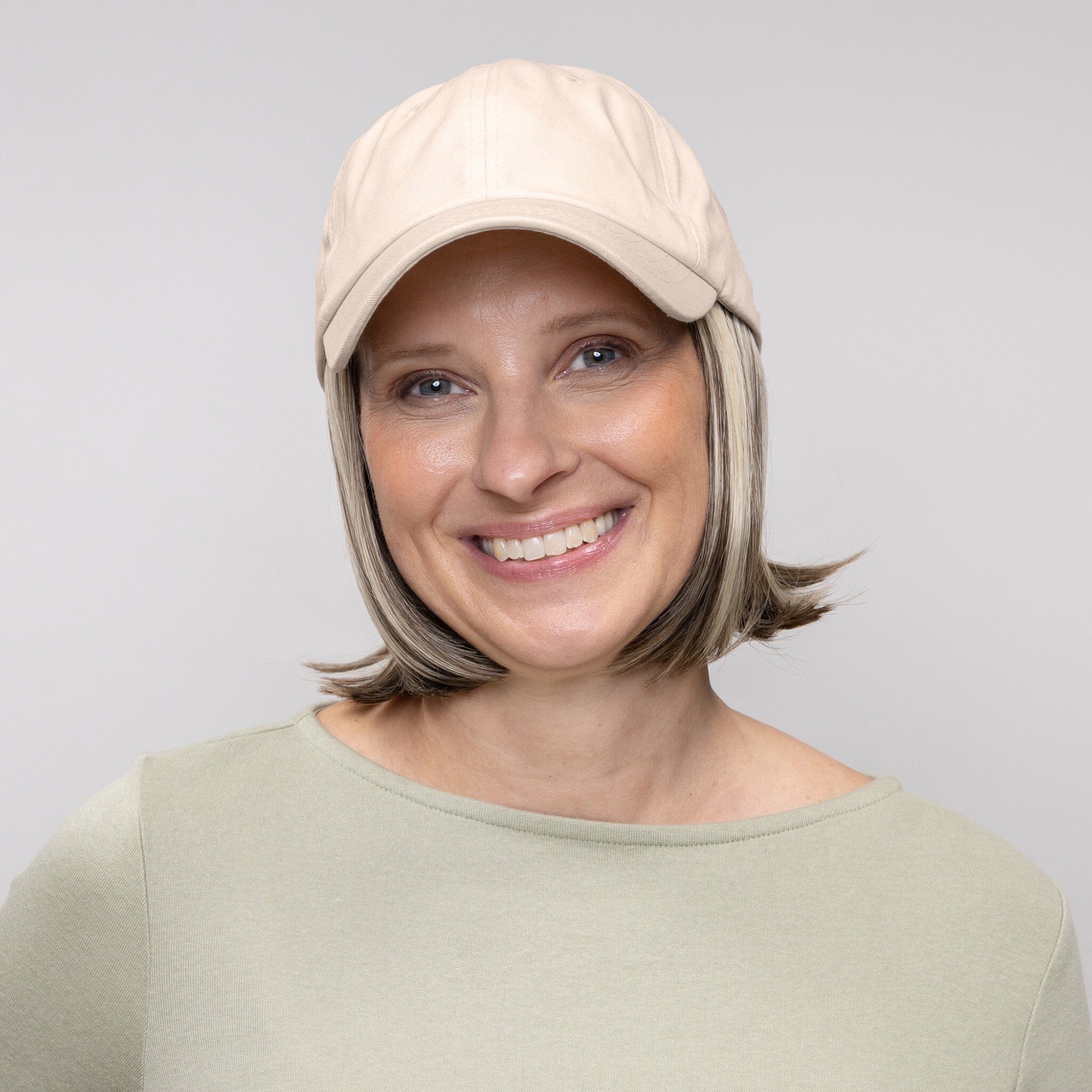 Shorty Wig with Beige Hat Hats for Patients with Hair Loss – EverYou
